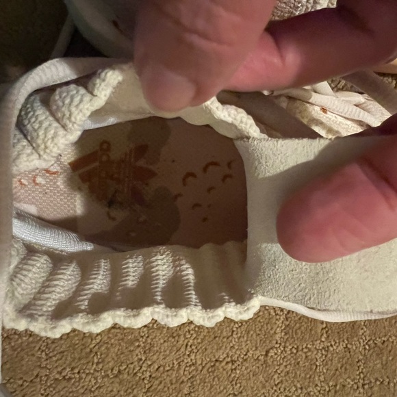 Adidas - Picture 6 of 9